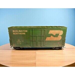 Burlington Northern HO Scale Box Car BN 276204